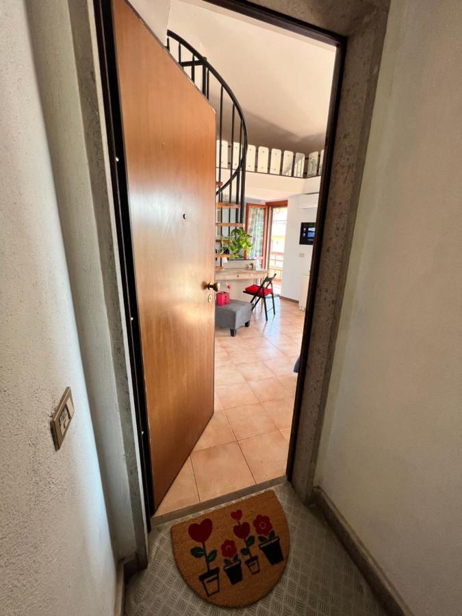 Appartamento Mansardina A Pochi Passi Da Roma Morlupo Esterno foto